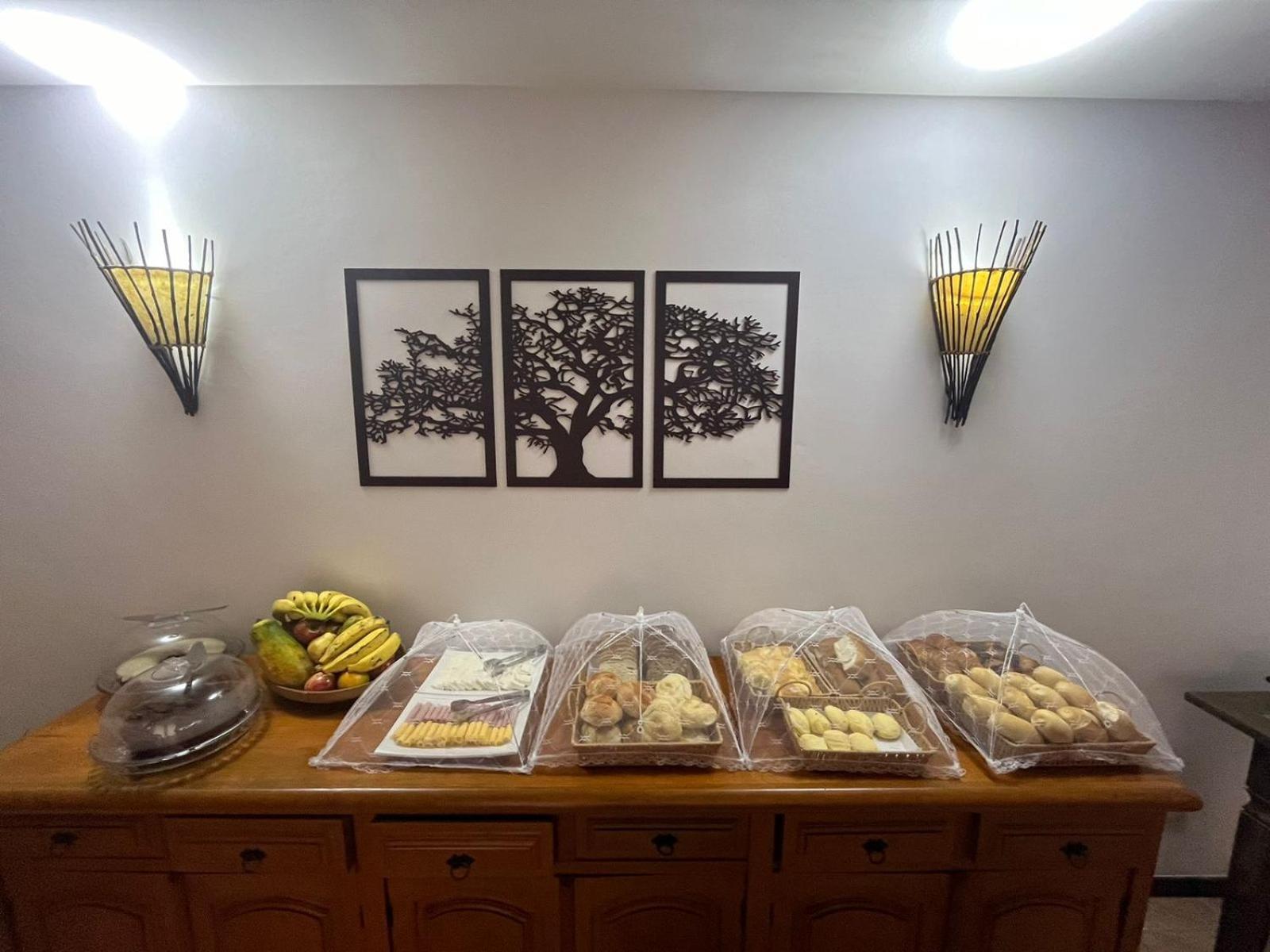 Casa Da Aroeira *